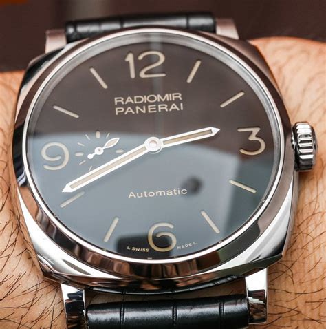 panerai 572 review|Panerai Radiomir 1940 (PAM 572) Luxury Watch Review .